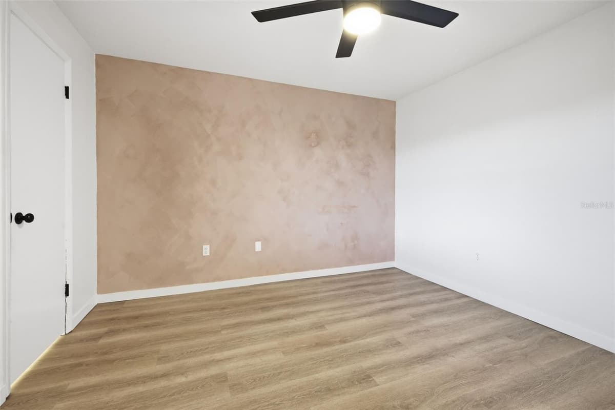 3038 PARKWAY BOULEVARD — photo 18 of 38