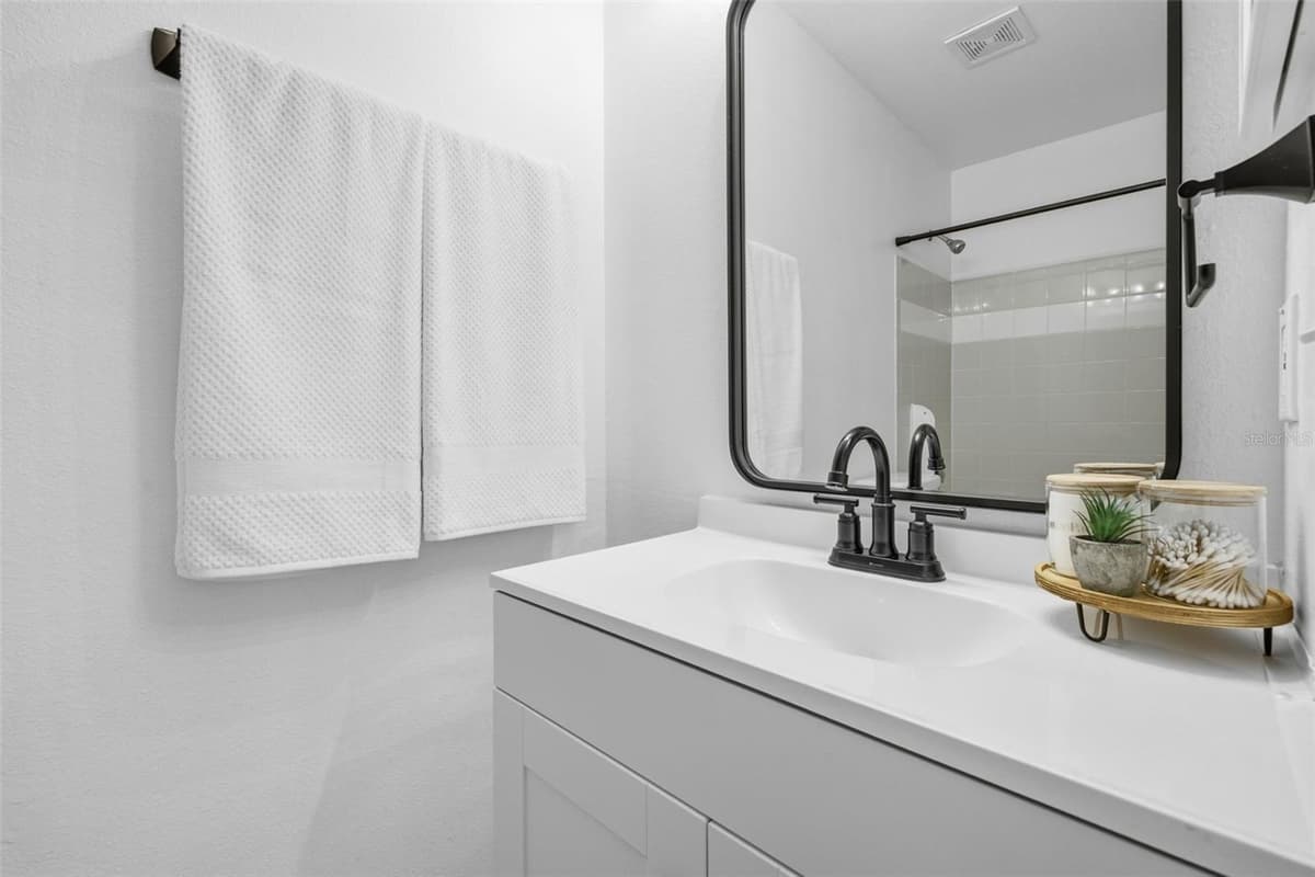 3038 PARKWAY BOULEVARD — photo 28 of 38