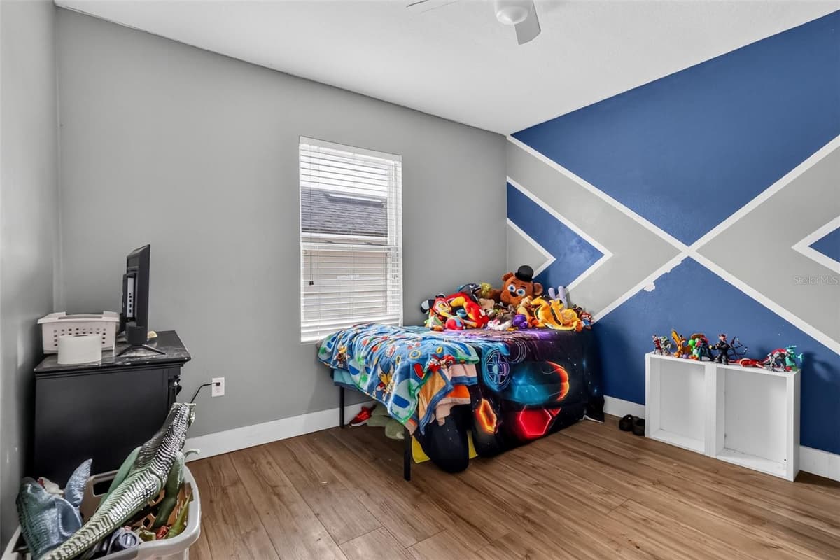 160 BELLA DRIVE — photo 13 of 30