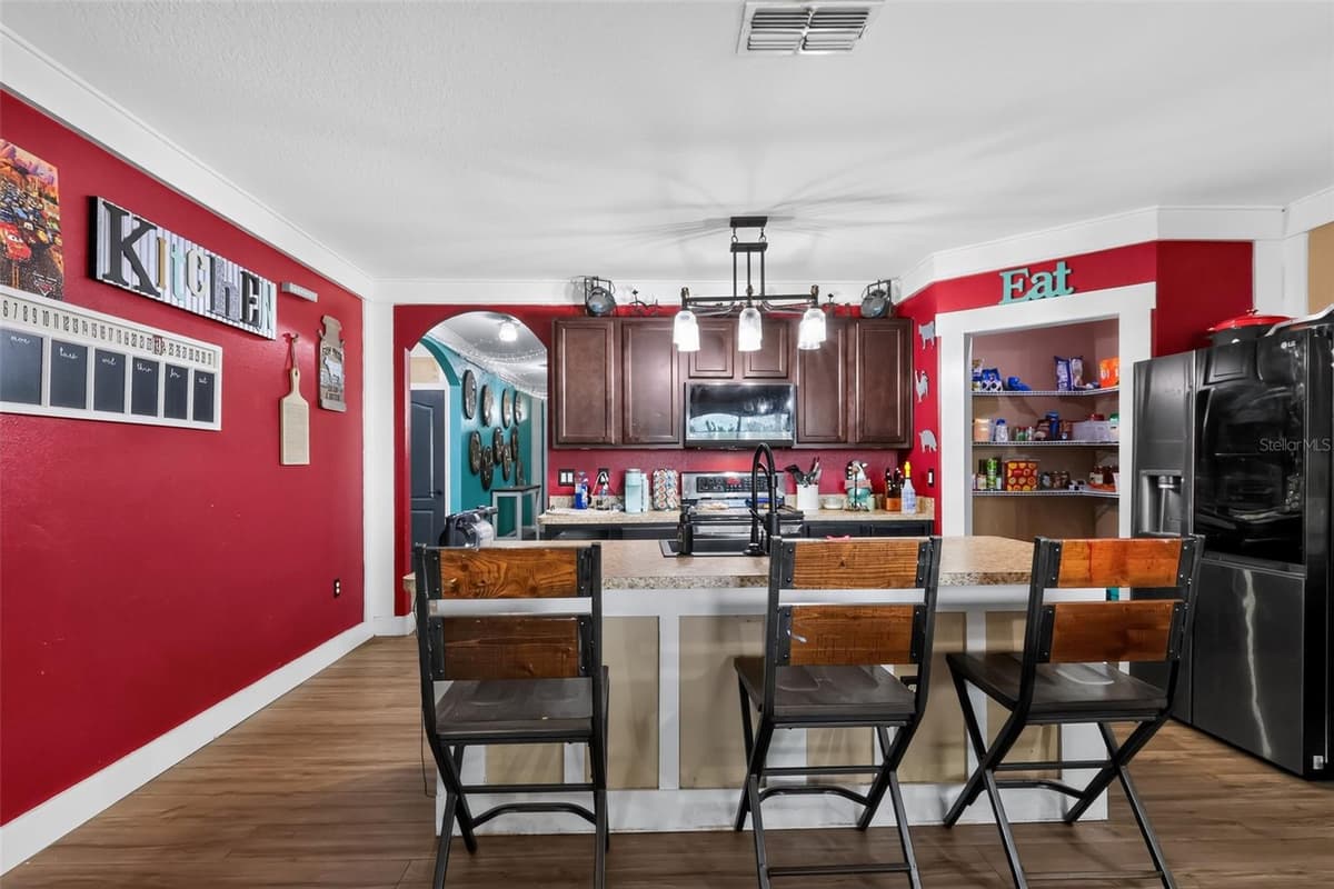 160 BELLA DRIVE — photo 6 of 30