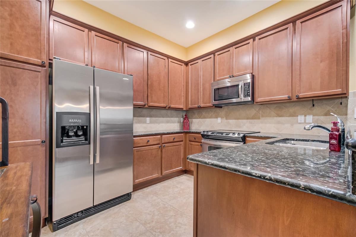 11951 FIORE DRIVE — photo 14 of 50