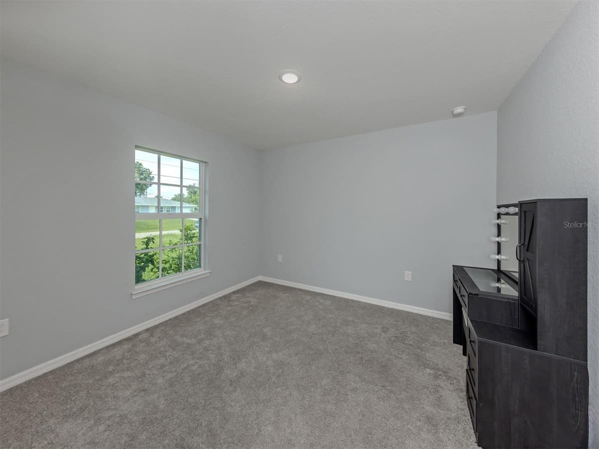 22444 DONALDA AVENUE — photo 9 of 47