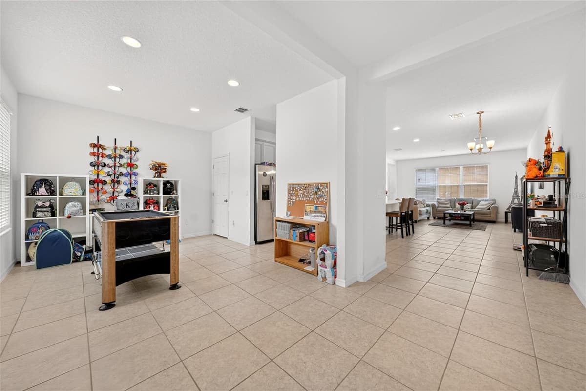 8013 BASILICA LANE — photo 6 of 32