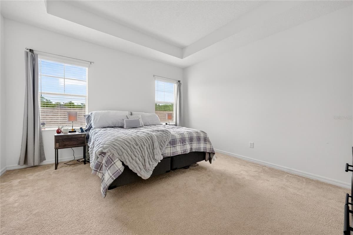 8013 BASILICA LANE — photo 13 of 32
