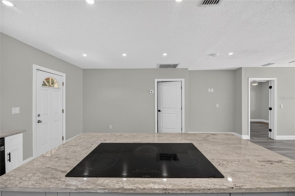 6712 MYRNA DRIVE — photo 20 of 89
