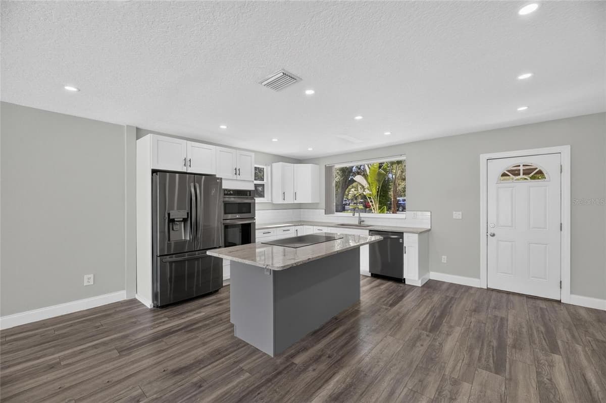 6712 MYRNA DRIVE — photo 17 of 89