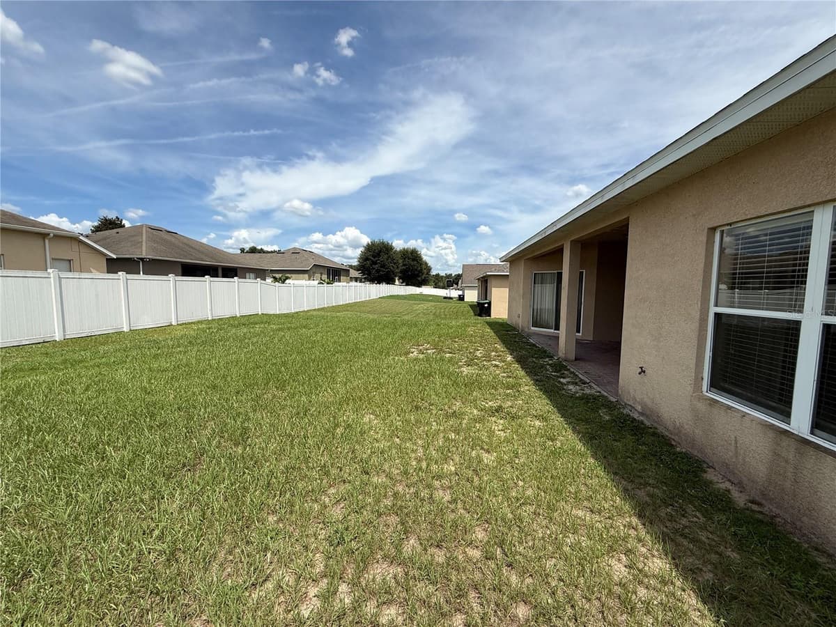 7101 WHITE TRILLIUM CIRCLE — photo 22 of 24