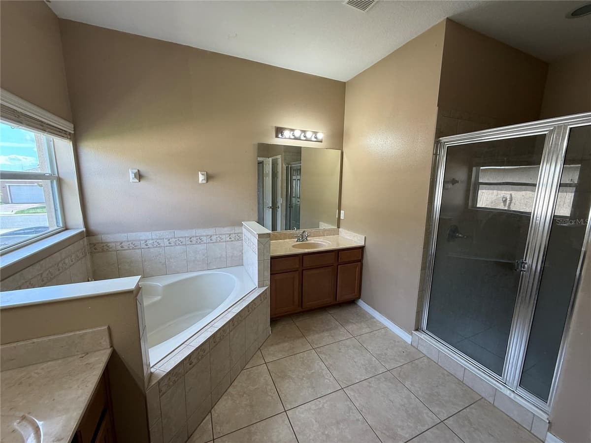 7101 WHITE TRILLIUM CIRCLE — photo 15 of 24