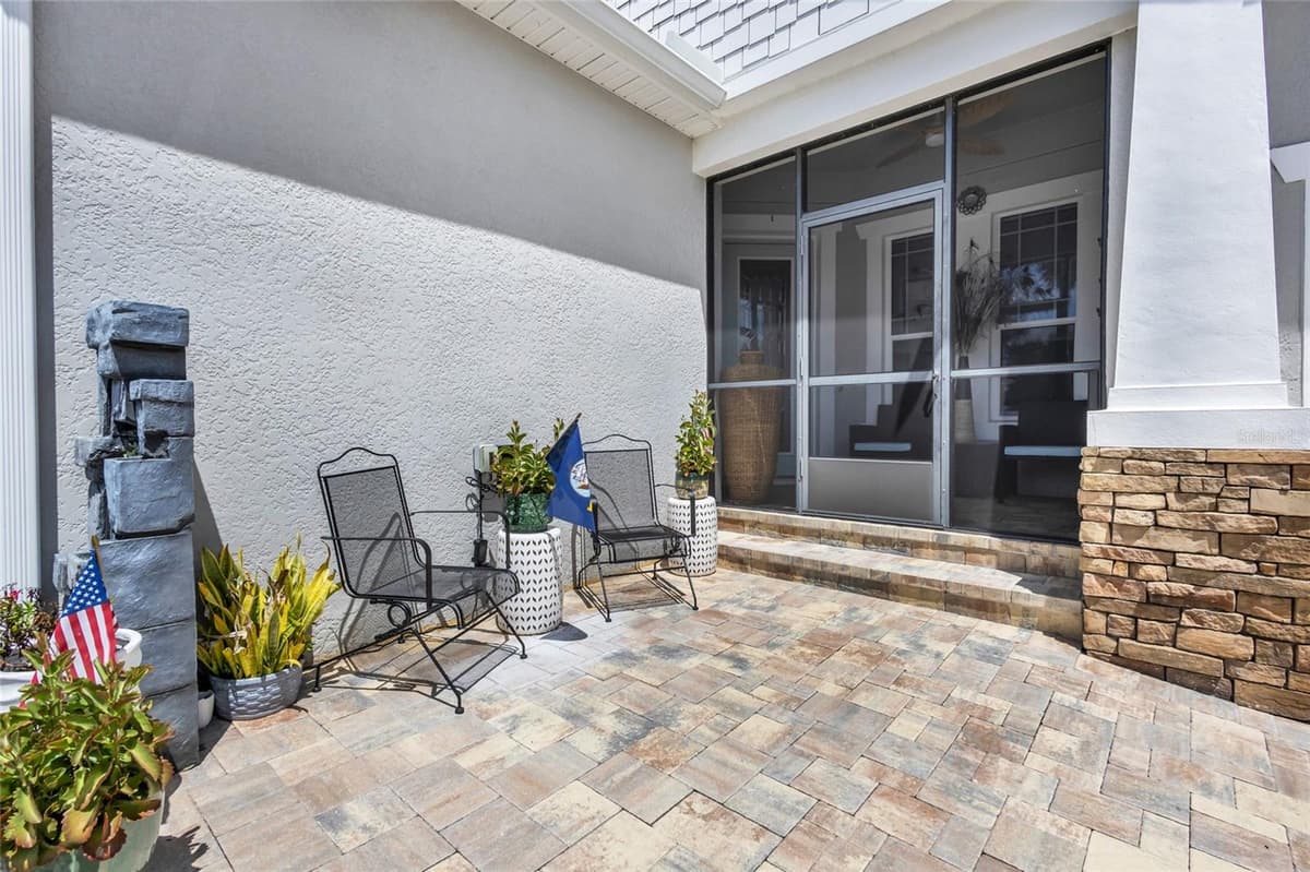 237 BLUE CYPRESS DRIVE — photo 6 of 78