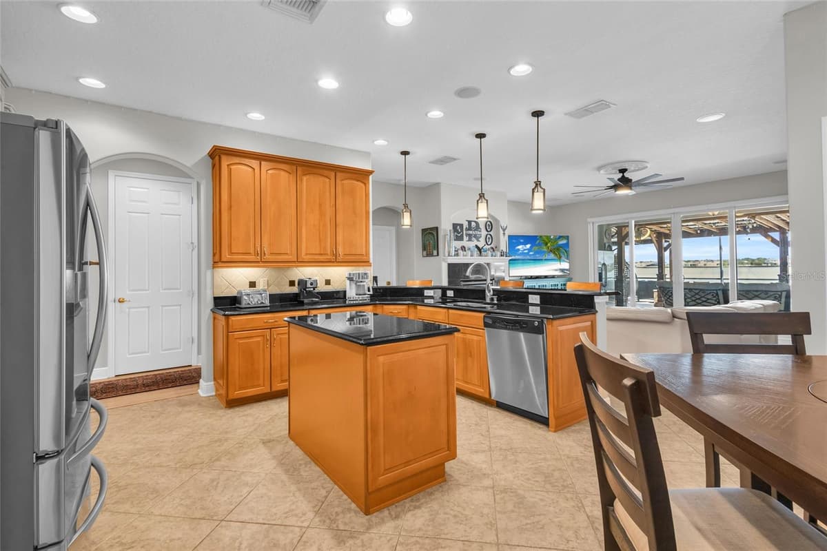 237 BLUE CYPRESS DRIVE — photo 17 of 78
