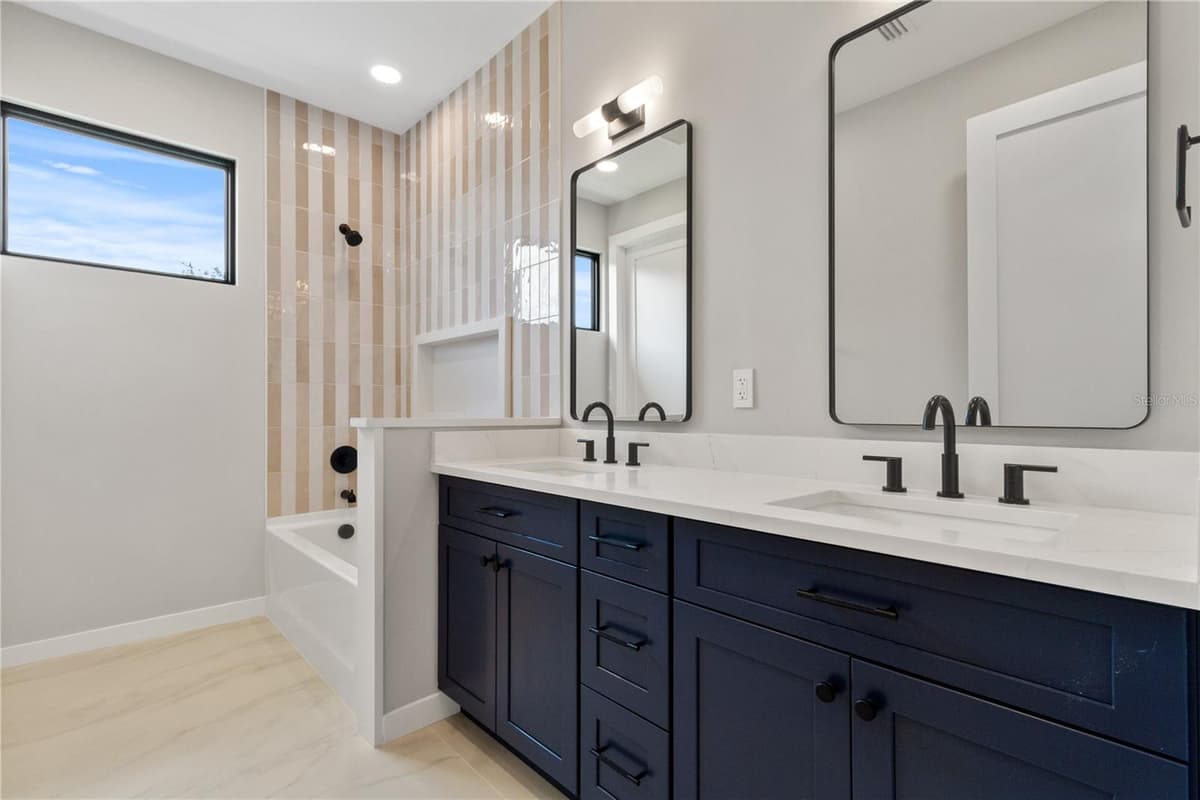 516 CLAYTON STREET — photo 33 of 41