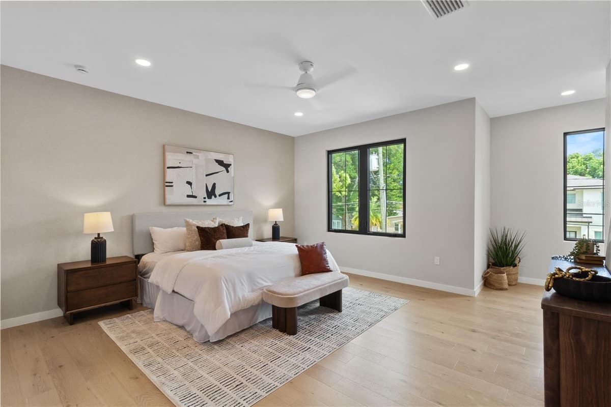 516 CLAYTON STREET — photo 3 of 41