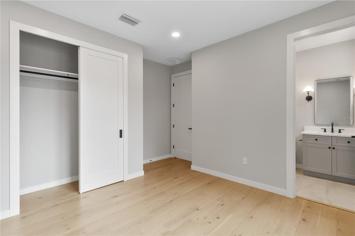 516 CLAYTON STREET — photo 31 of 41