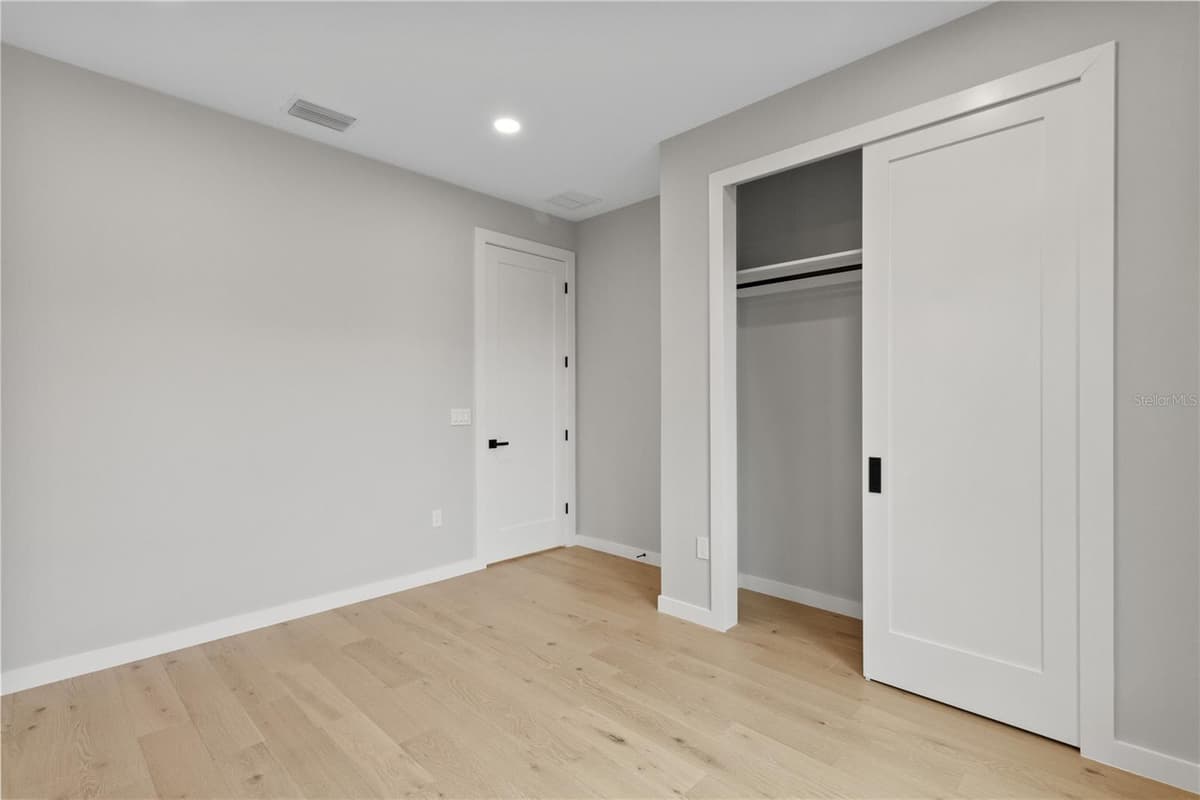 516 CLAYTON STREET — photo 30 of 41