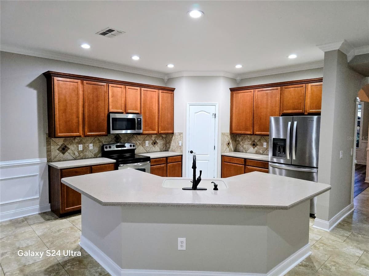 473 OAK LANDING BOULEVARD — photo 11 of 42