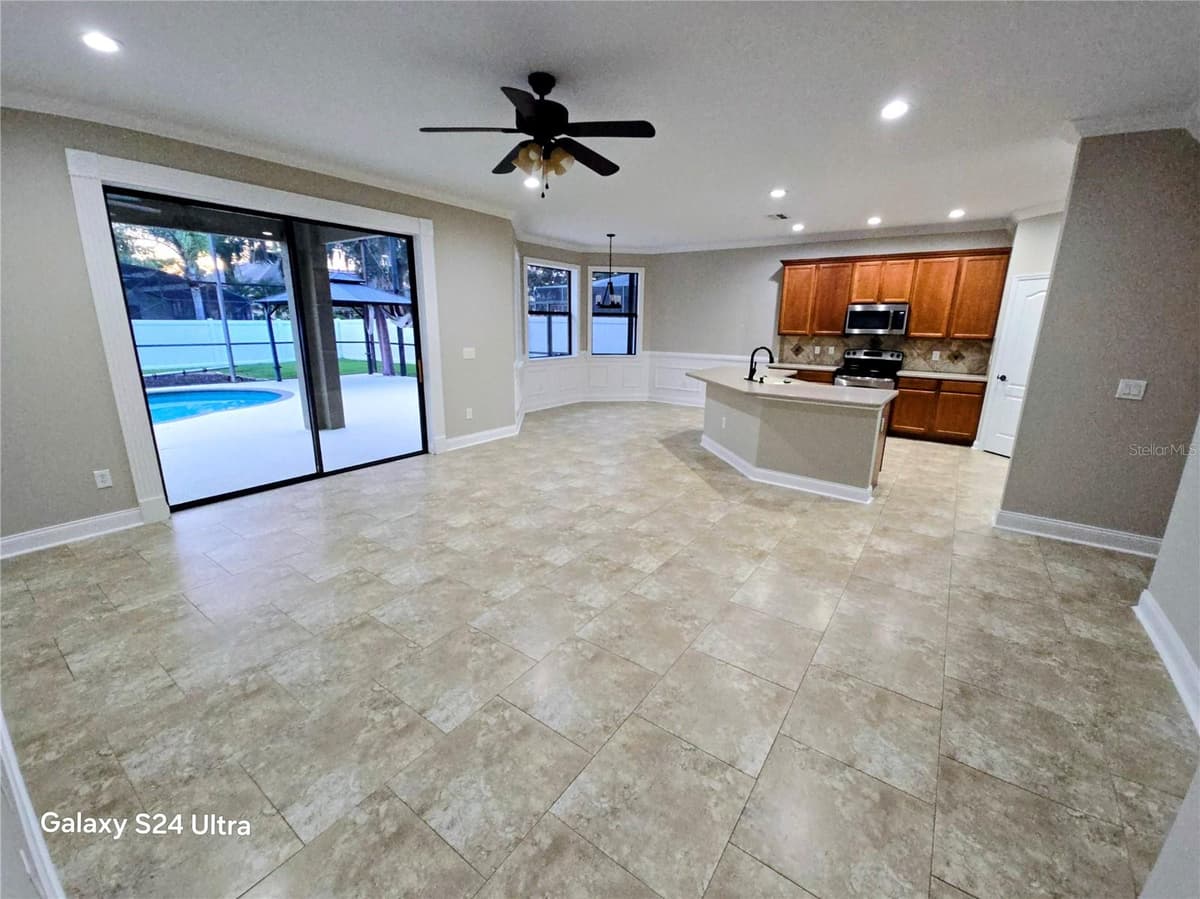 473 OAK LANDING BOULEVARD — photo 9 of 42