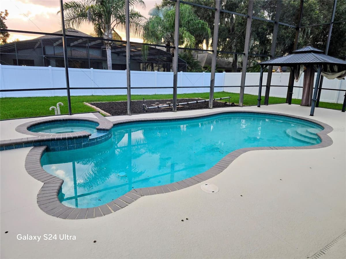473 OAK LANDING BOULEVARD — photo 5 of 42