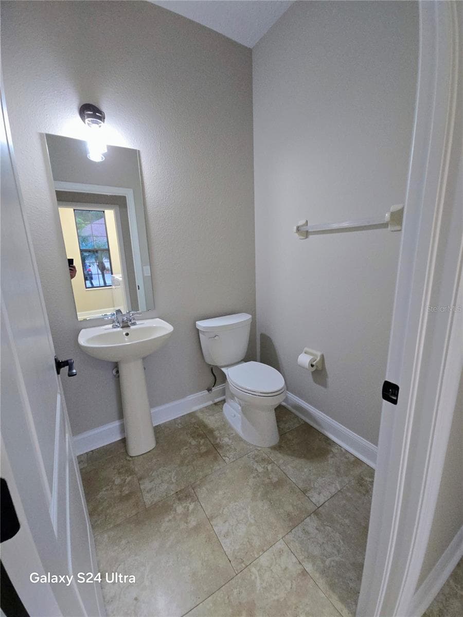 473 OAK LANDING BOULEVARD — photo 32 of 42