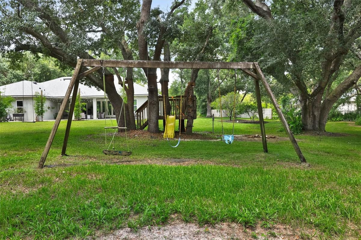 17 DINGO PL — photo 36 of 69