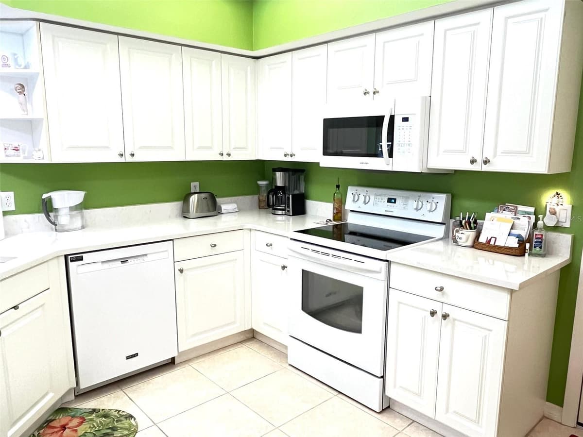 6854 FAIRVIEW TERRACE — photo 12 of 57