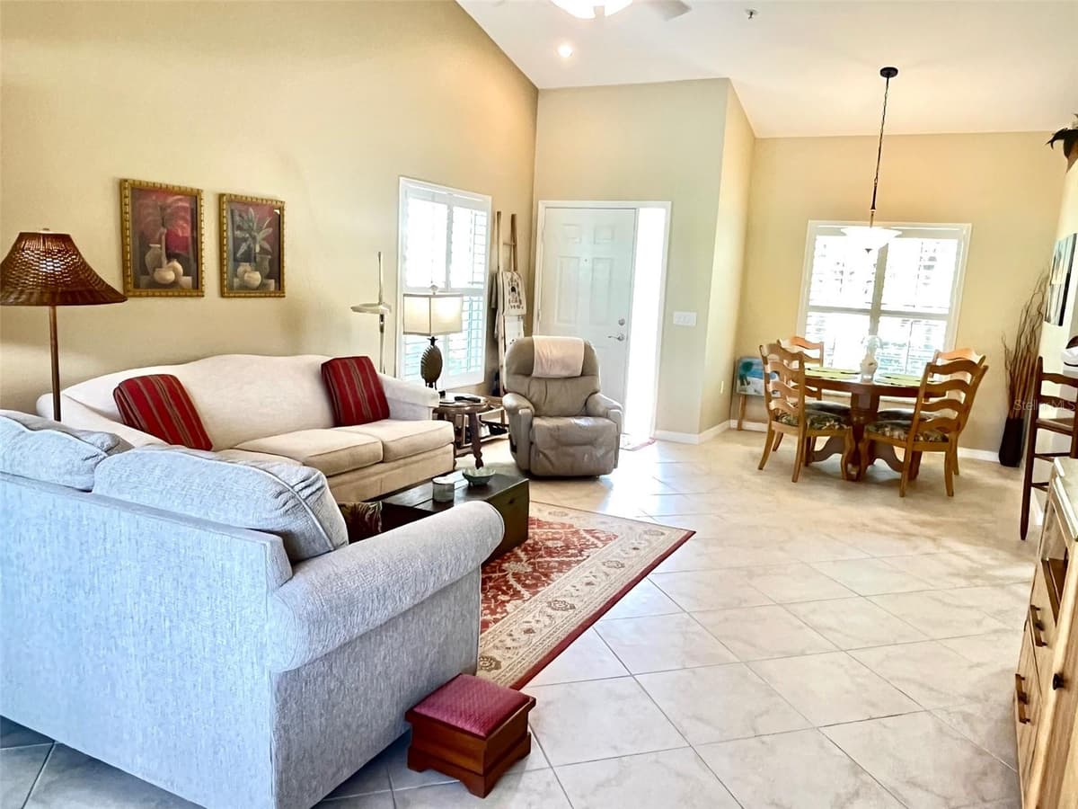6854 FAIRVIEW TERRACE — photo 4 of 57