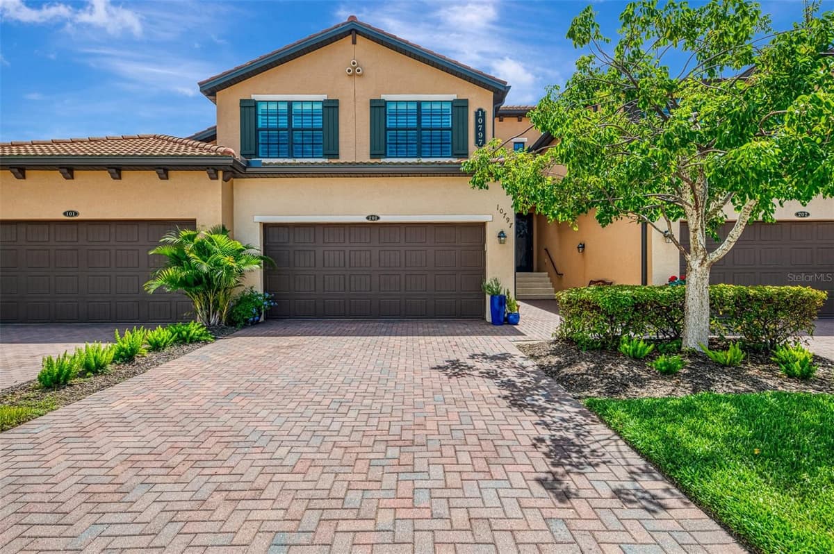 10797 TARFLOWER DRIVE — photo 6 of 100
