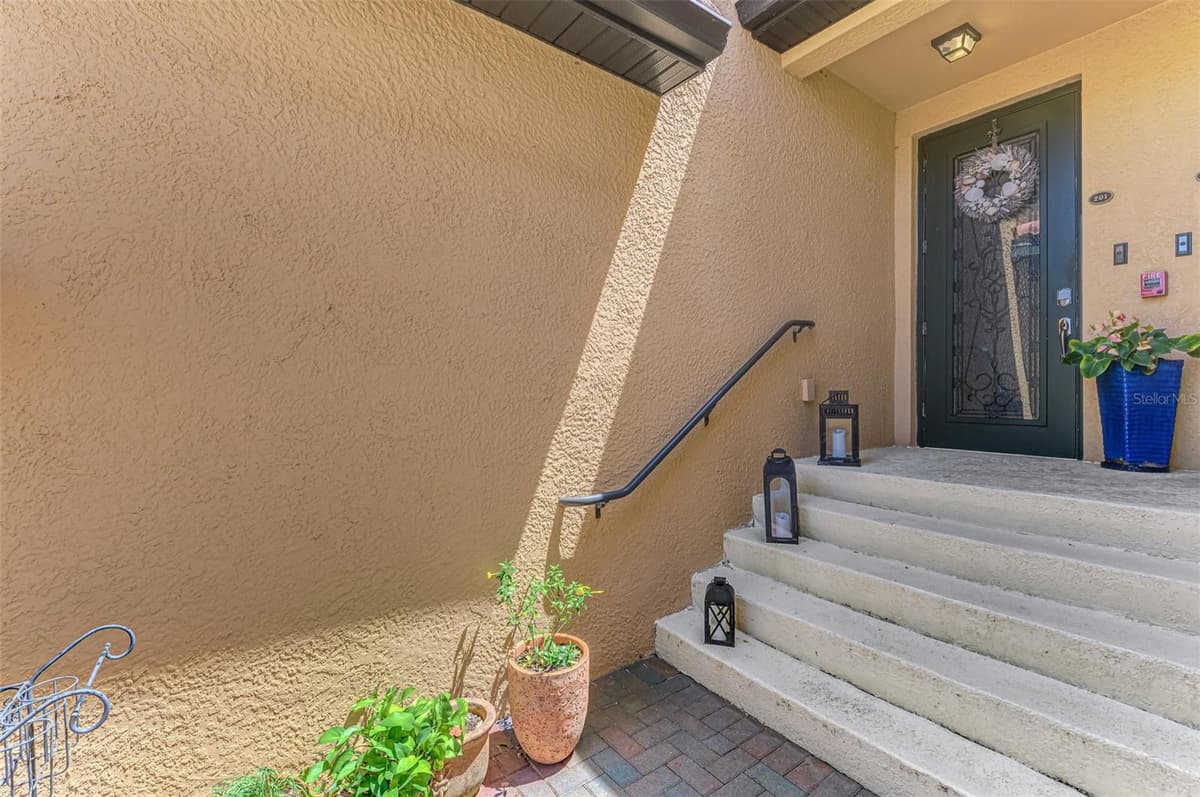 10797 TARFLOWER DRIVE — photo 8 of 100