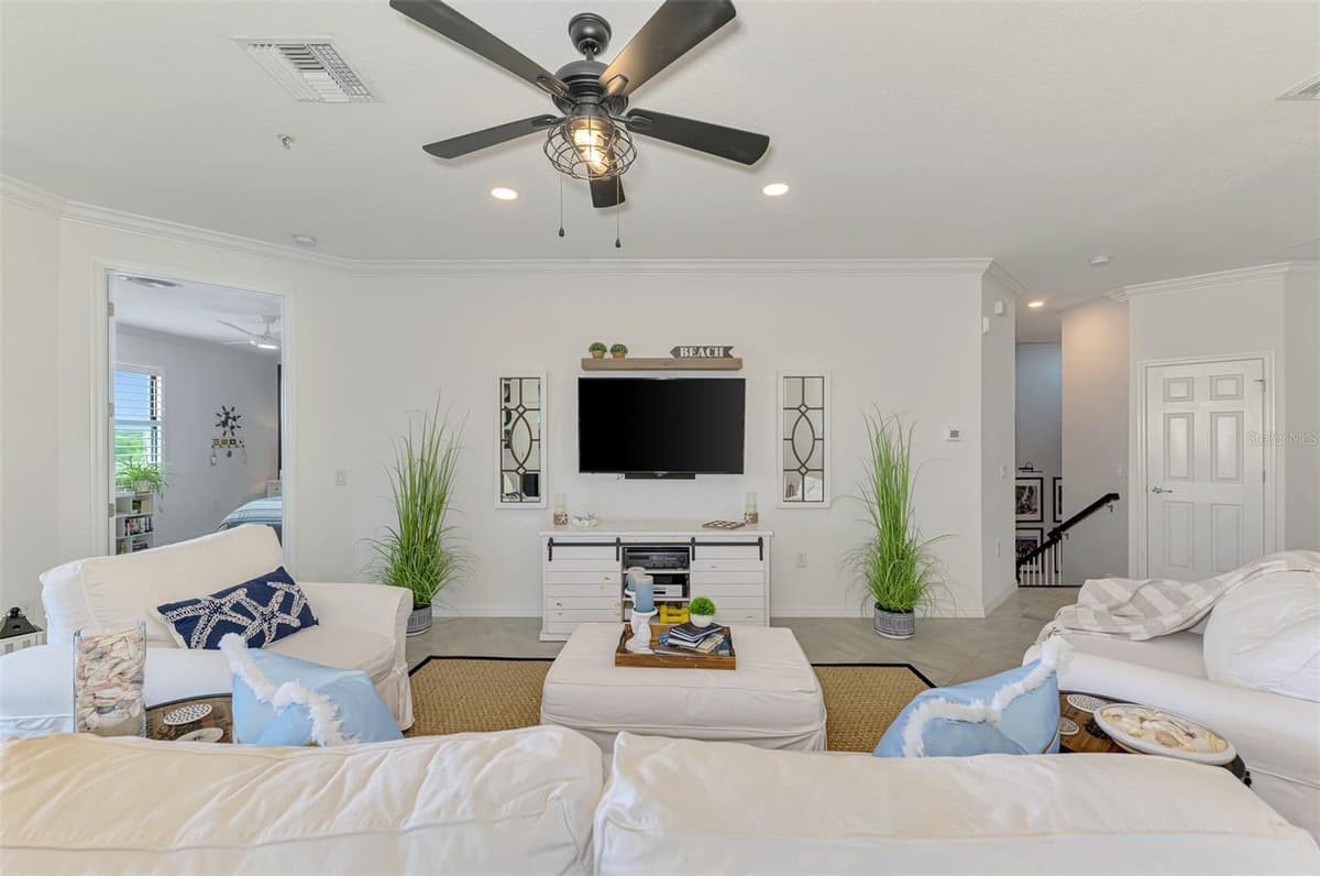 10797 TARFLOWER DRIVE — photo 12 of 100