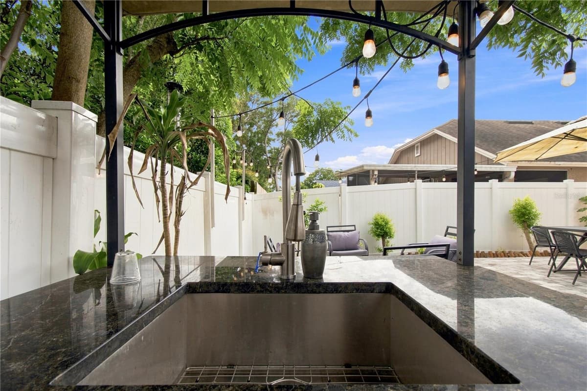 7736 MARBELLA CREEK AVENUE — photo 72 of 77