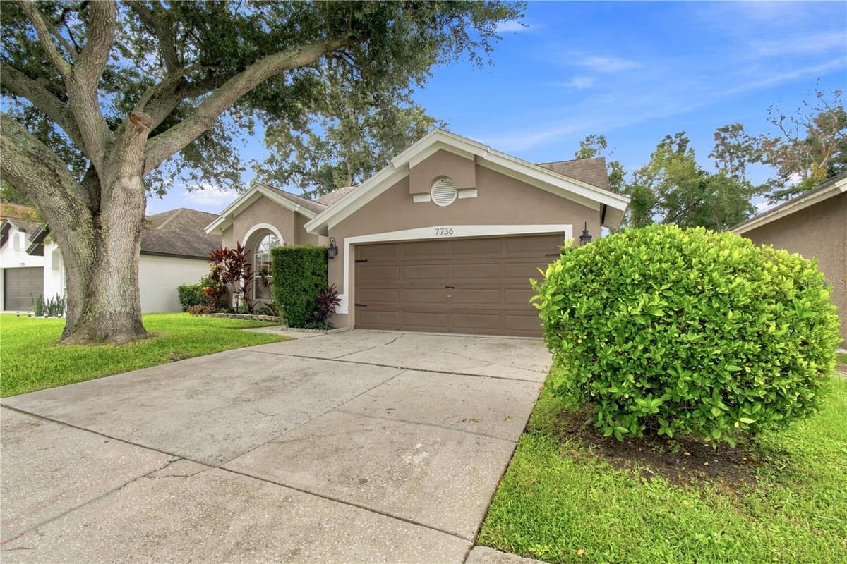 7736 MARBELLA CREEK AVENUE — photo 3 of 77