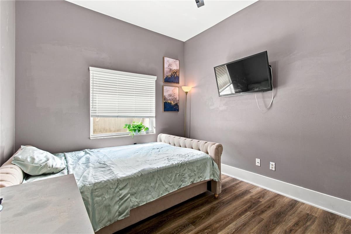 7736 MARBELLA CREEK AVENUE — photo 48 of 77