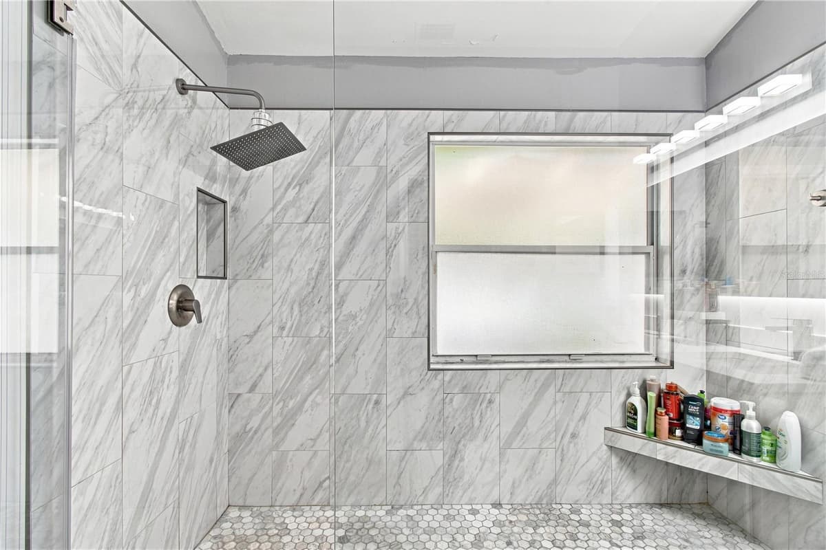 7736 MARBELLA CREEK AVENUE — photo 34 of 77