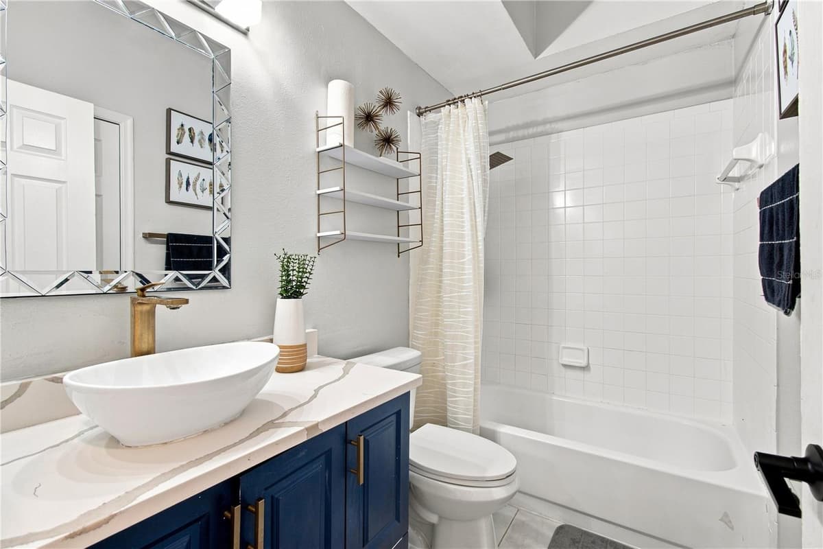 7736 MARBELLA CREEK AVENUE — photo 41 of 77