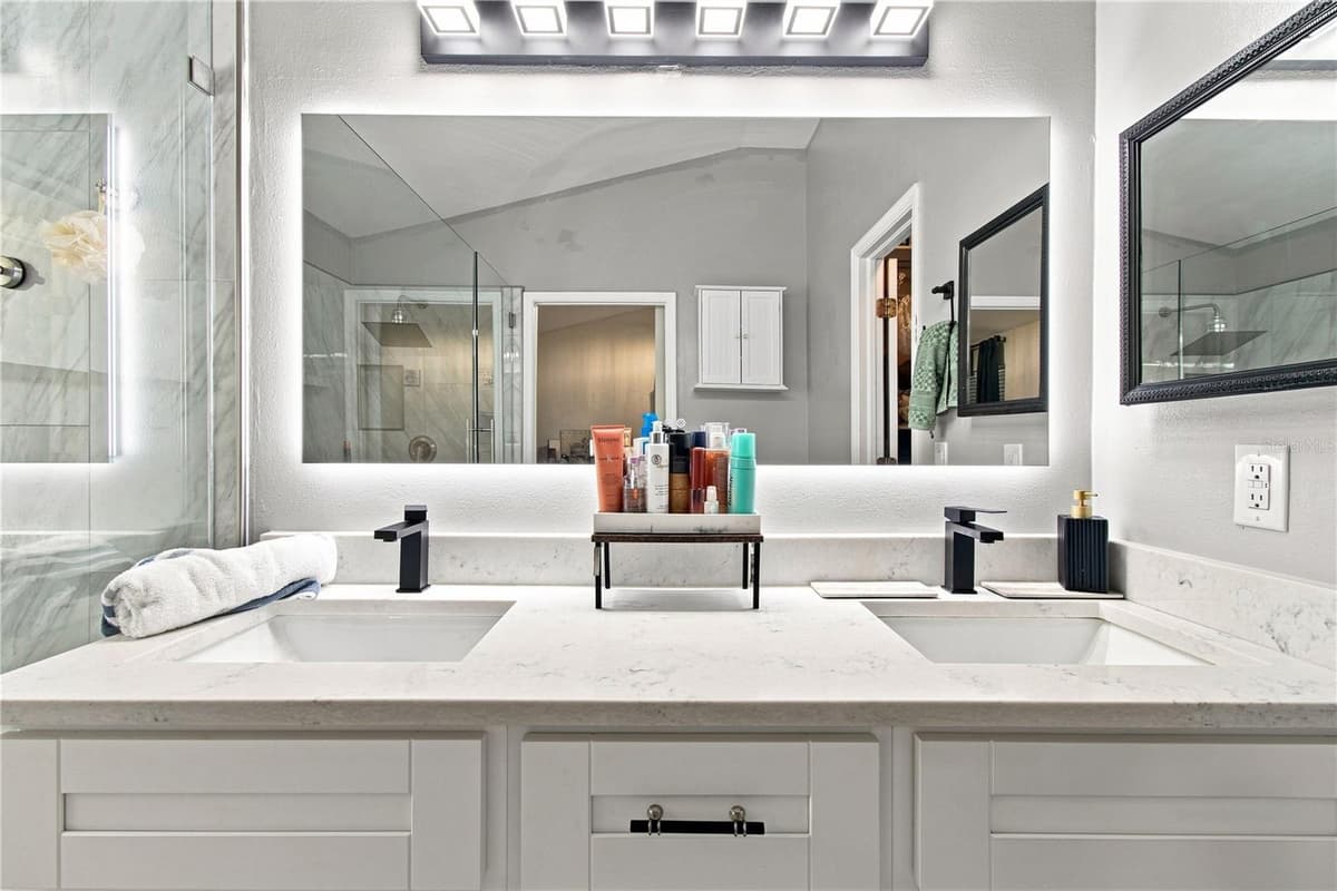 7736 MARBELLA CREEK AVENUE — photo 36 of 77