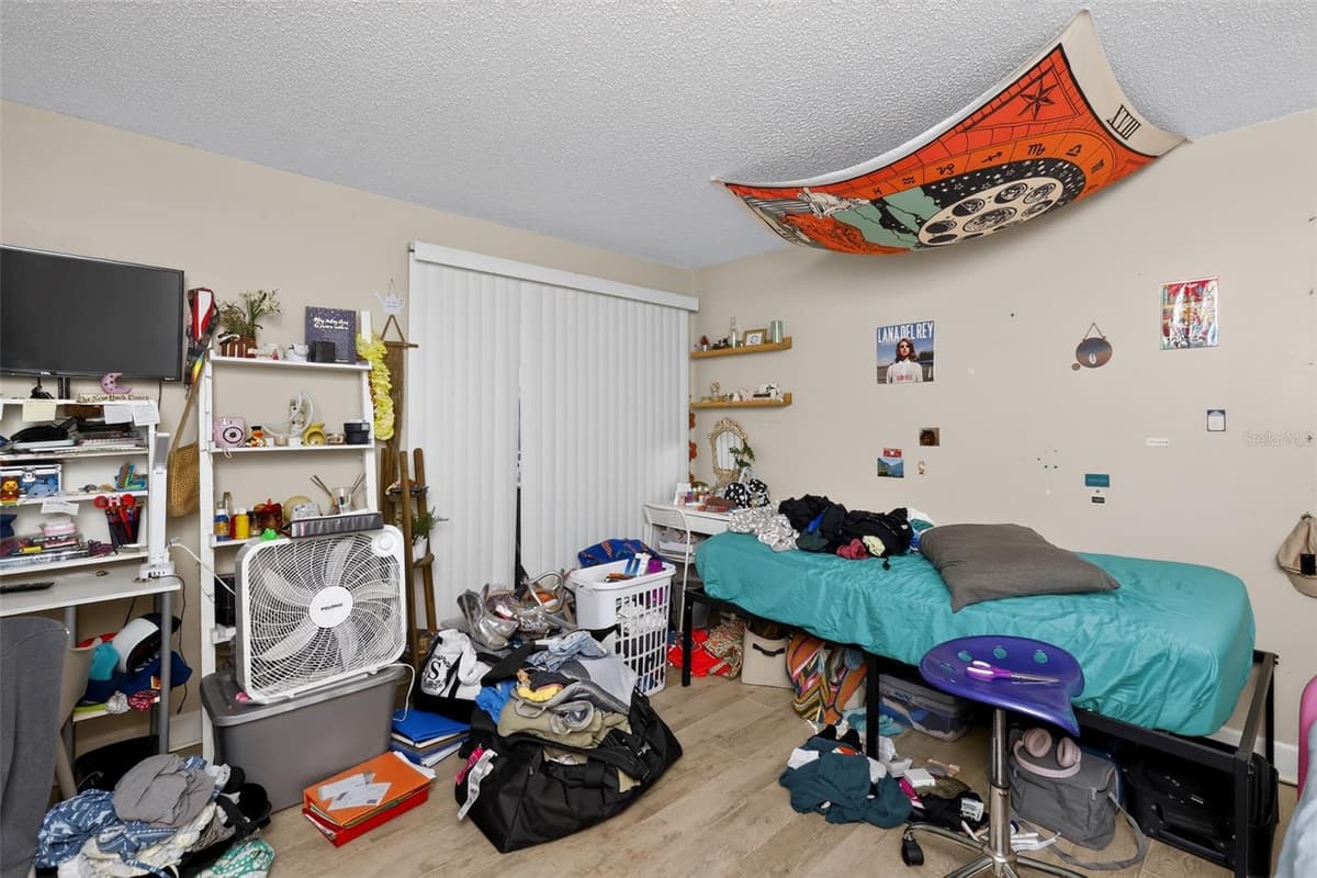 2650 COUNTRYSIDE BOULEVARD — photo 14 of 30