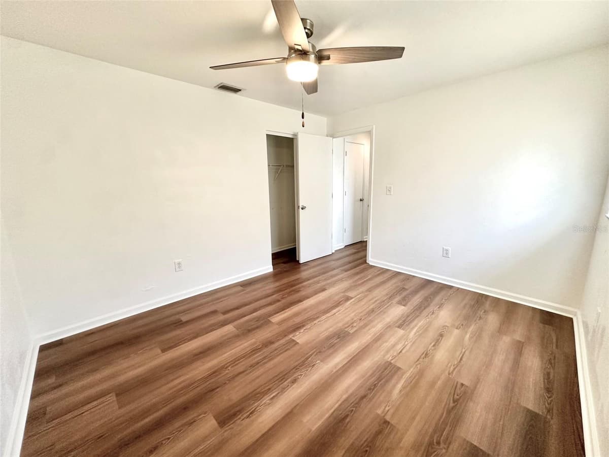 121 GRANADA BOULEVARD — photo 15 of 25