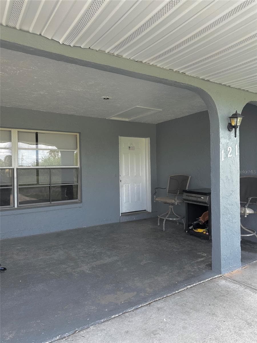 121 GRANADA BOULEVARD — photo 24 of 25