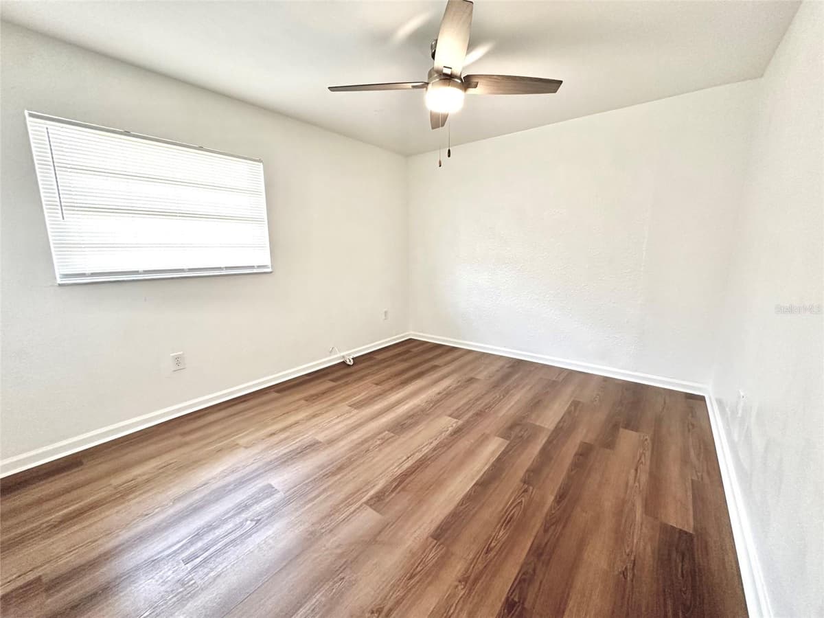 121 GRANADA BOULEVARD — photo 16 of 25