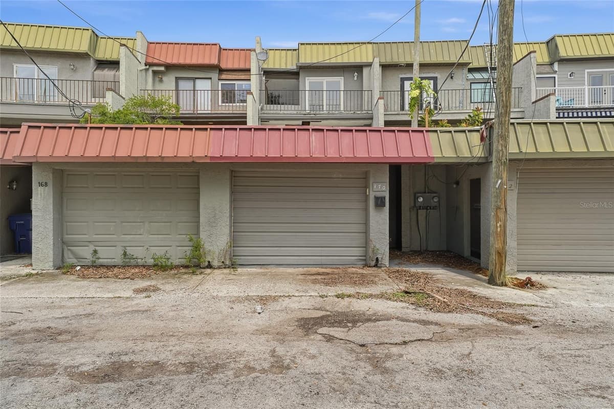 170 DAVIS BOULEVARD — photo 40 of 40