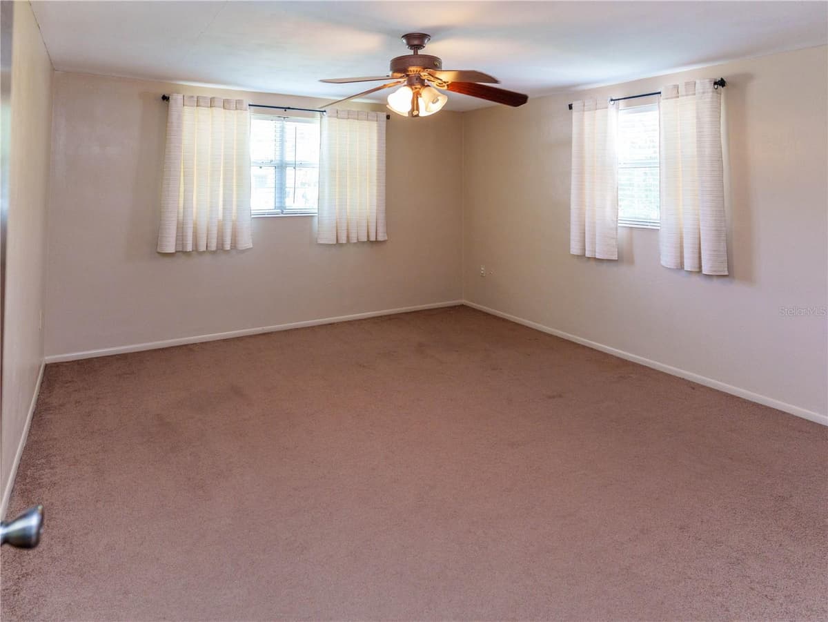 6155 ILLINOIS AVENUE — photo 9 of 28