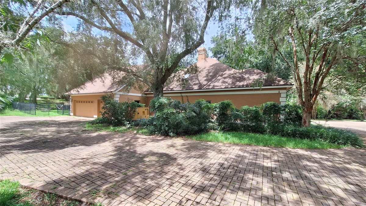 2210 LAUREL RUN DRIVE — photo 4 of 45