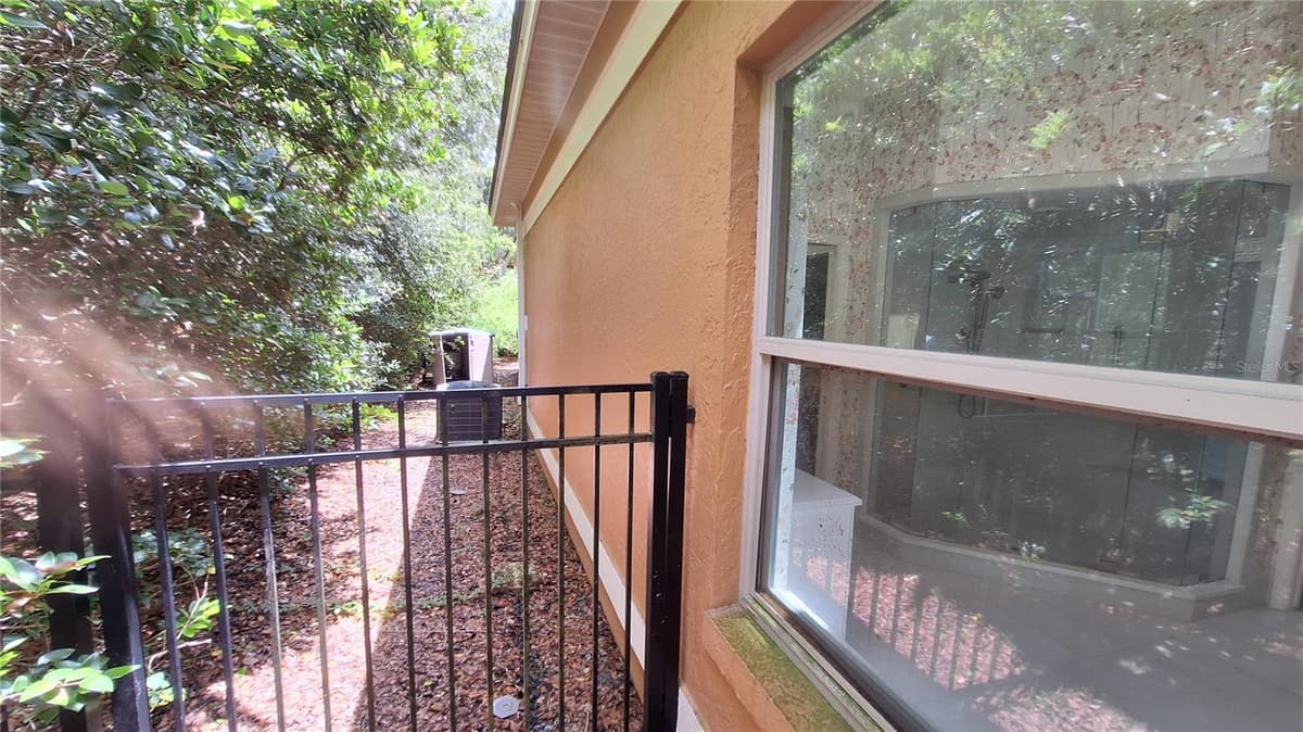 2210 LAUREL RUN DRIVE — photo 11 of 45