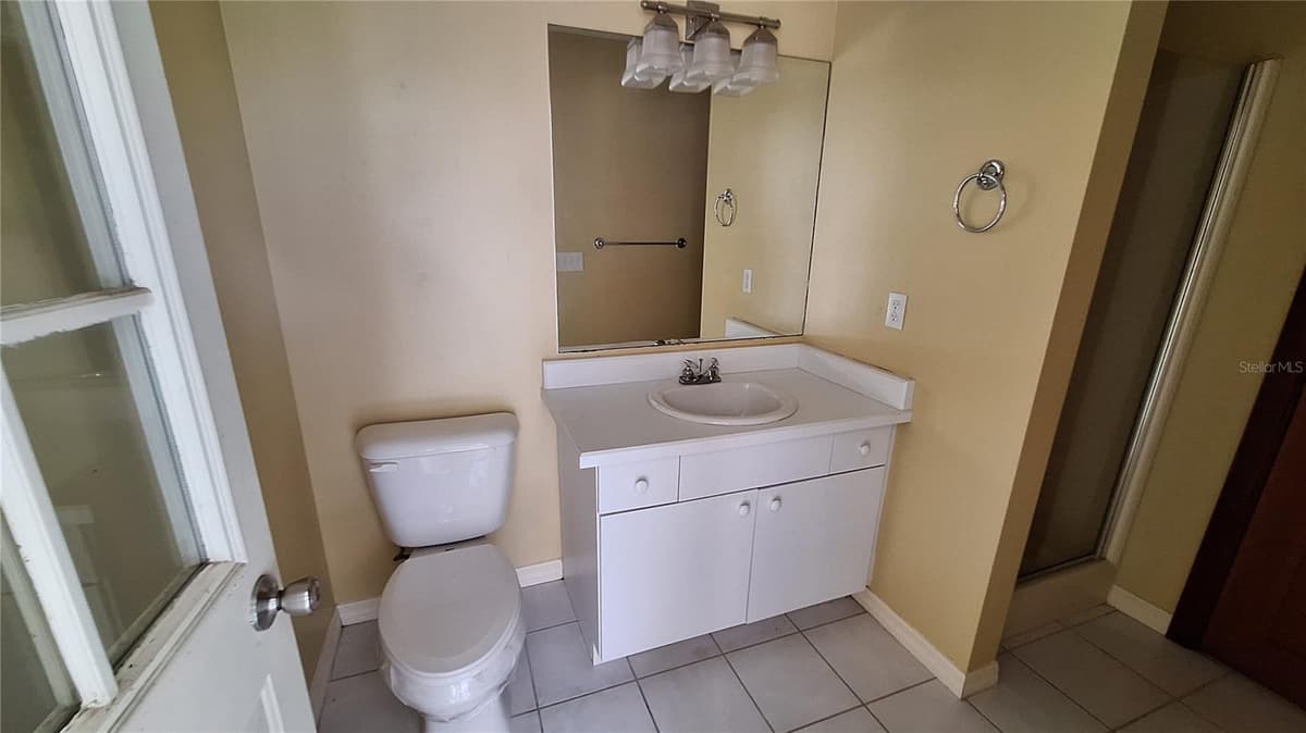 2210 LAUREL RUN DRIVE — photo 38 of 45