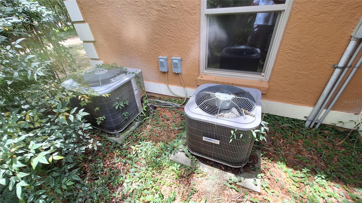 2210 LAUREL RUN DRIVE — photo 6 of 45