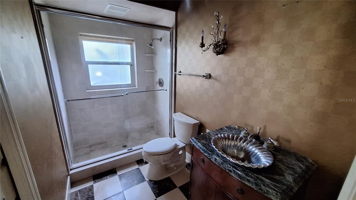 2210 LAUREL RUN DRIVE — photo 32 of 45