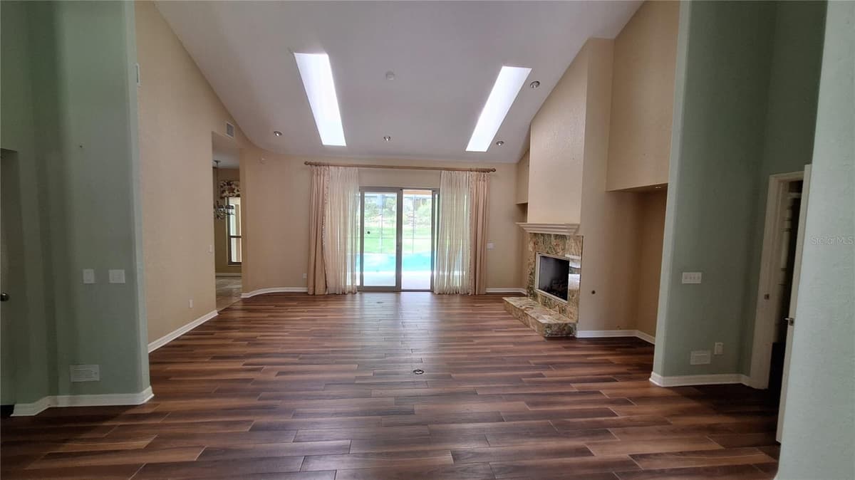 2210 LAUREL RUN DRIVE — photo 24 of 45