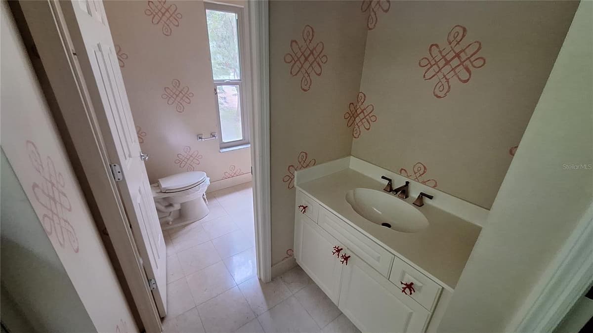 2210 LAUREL RUN DRIVE — photo 17 of 45