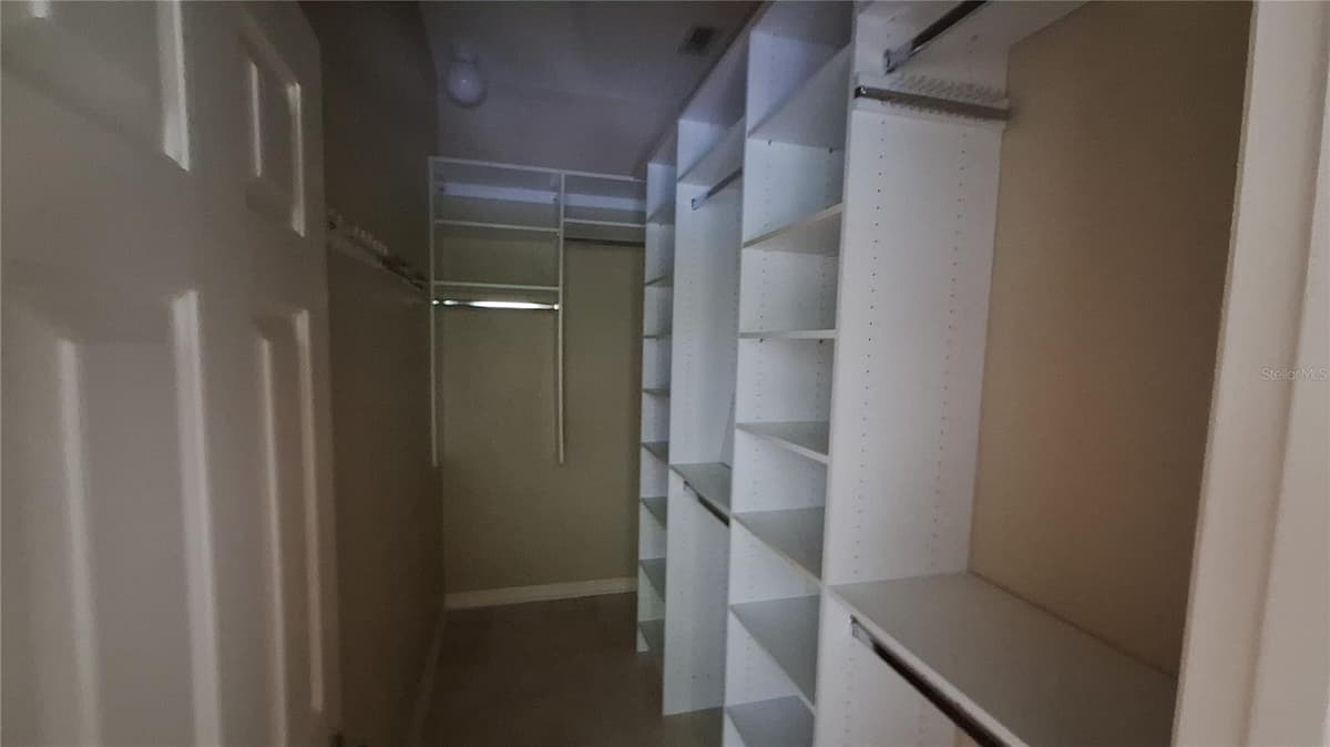 2210 LAUREL RUN DRIVE — photo 16 of 45