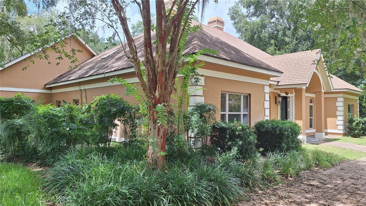 2210 LAUREL RUN DRIVE — photo 3 of 45
