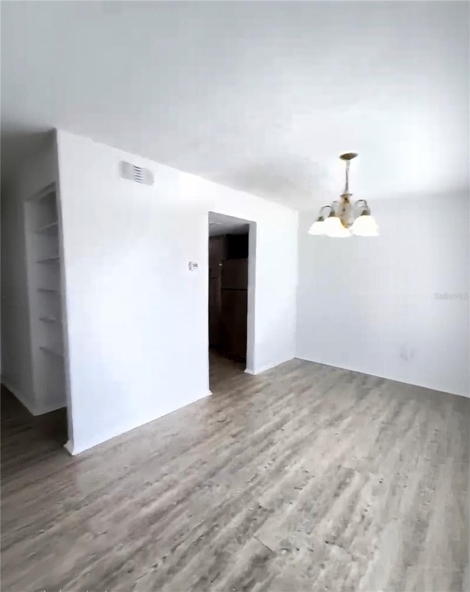 3982 CRAYRICH CIRCLE — photo 4 of 30